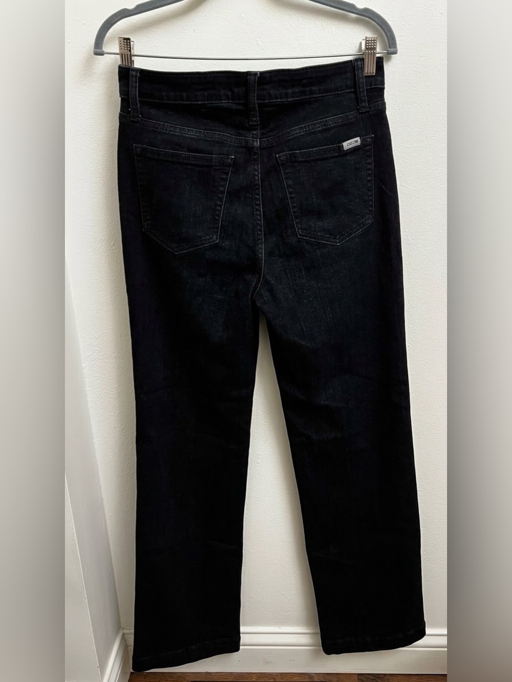 Joe's Jeans Women’s Dark Blue / Black High Rise Straight Leg Jeans Size 28